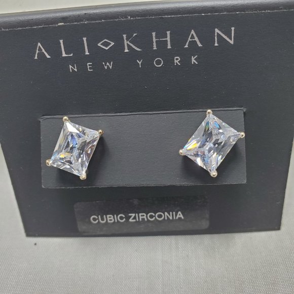 Ali Khan cubic zirconia stud pierced earrings - Picture 3 of 3